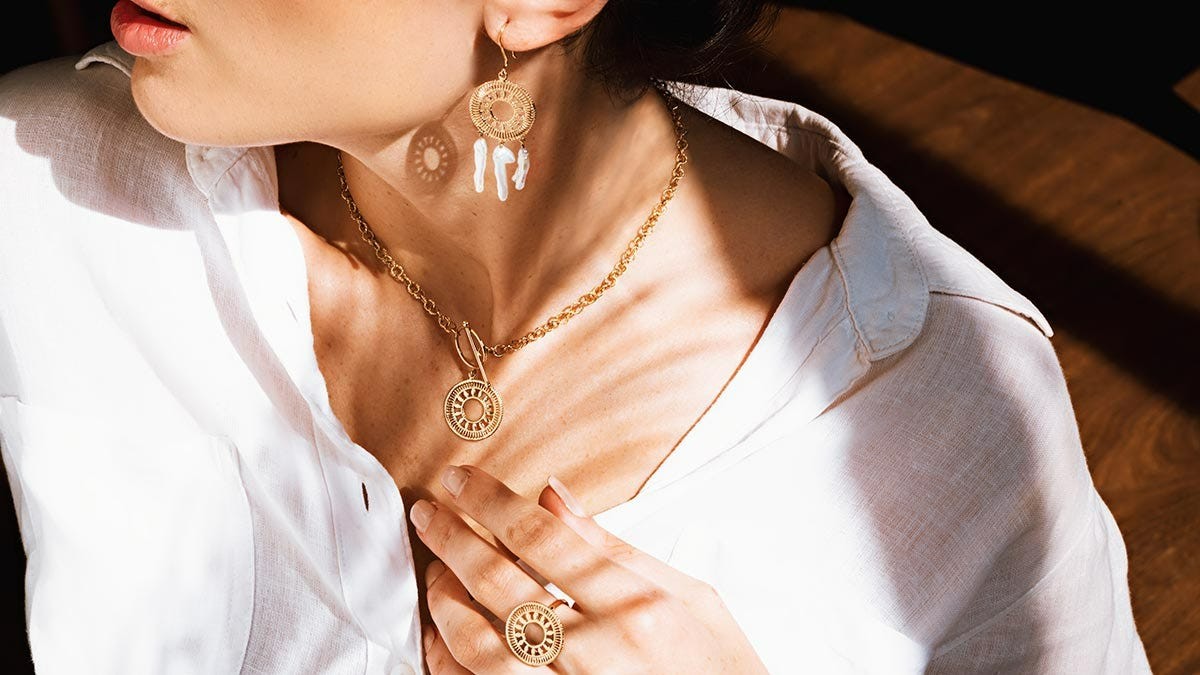 How To Photograph Jewelry: Jewelry Photography Tips